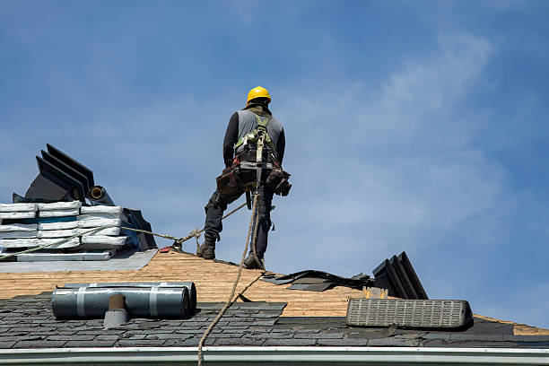 Professional Gutter Installation technician working in Jeffrey City, WY